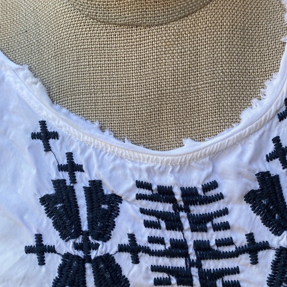 Johnny Was/Biya Johnny Was bohemian Aztec style dress w/ embroidery & pockets - Picture 4 of 15